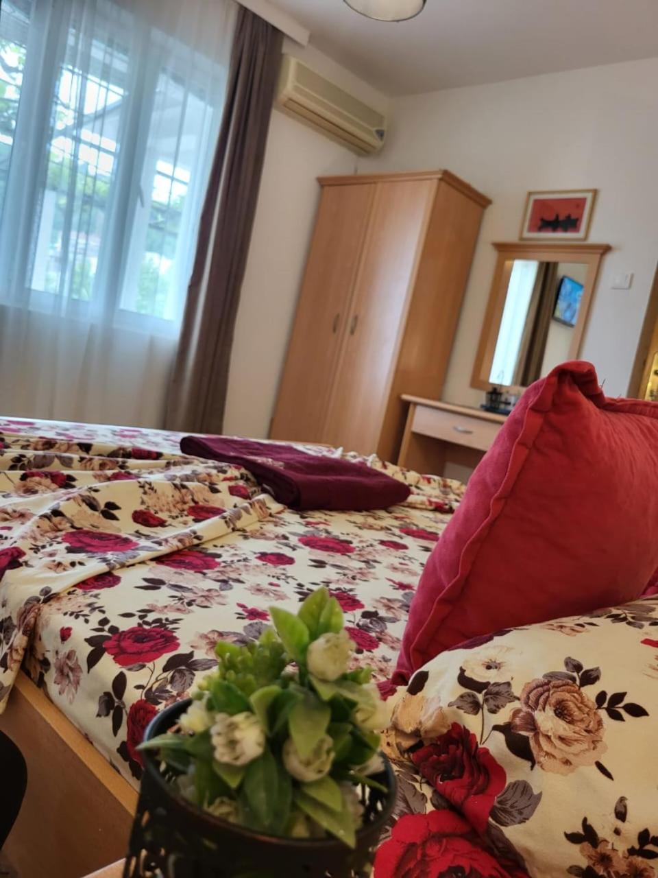 Apartments Ardoni Ulcinj Bagian luar foto