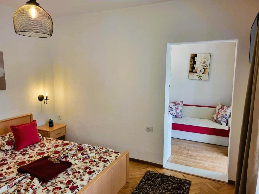 Apartments Ardoni Ulcinj Bagian luar foto